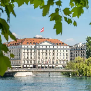 Four Seasons Des Bergues Hotell