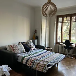 Double Bedroom & Kitchen - Perle Du Lac, Privatunterkunft